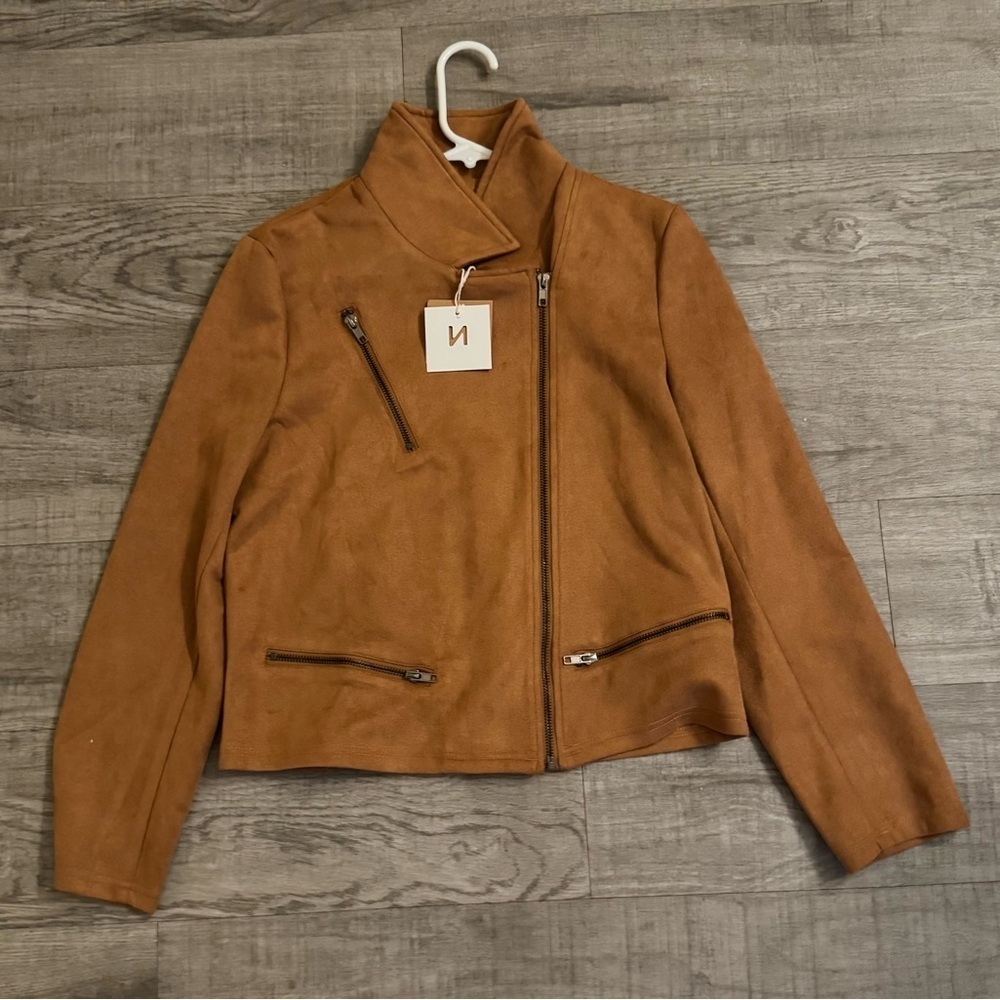 NWT Noracora Camel Faux Suede Jacket with Cropped Length, Collar & Zipper Size M